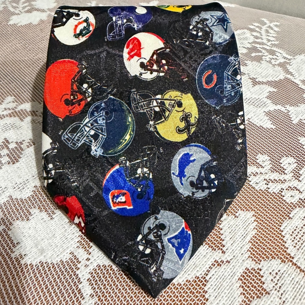 Vintage Team NFL Necktie Mens OS Black Multi Football Helmets Made in USA